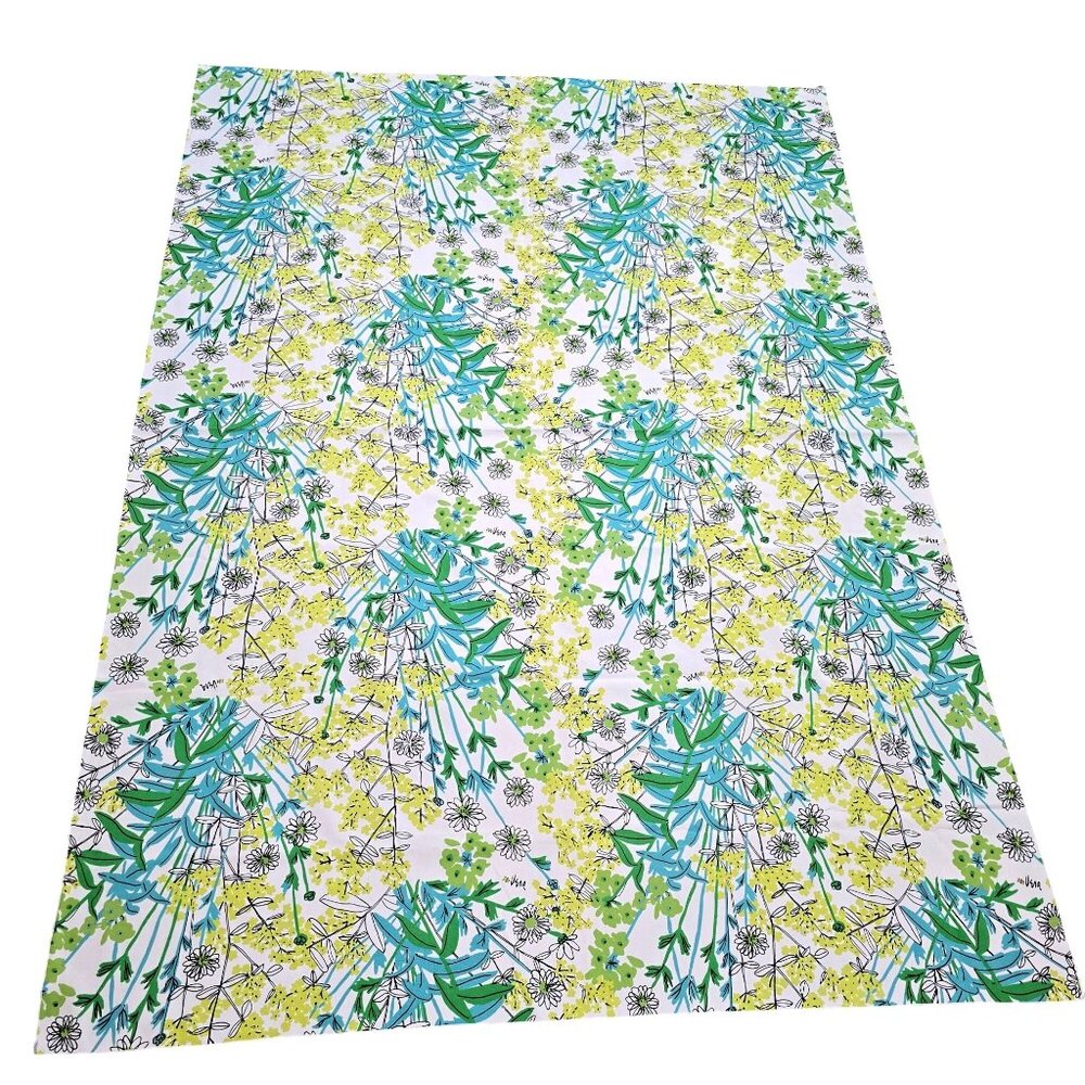 Vera Bradley Vintage 82" X 60" Floral Pattern Tablecloth cotton blend rectangle